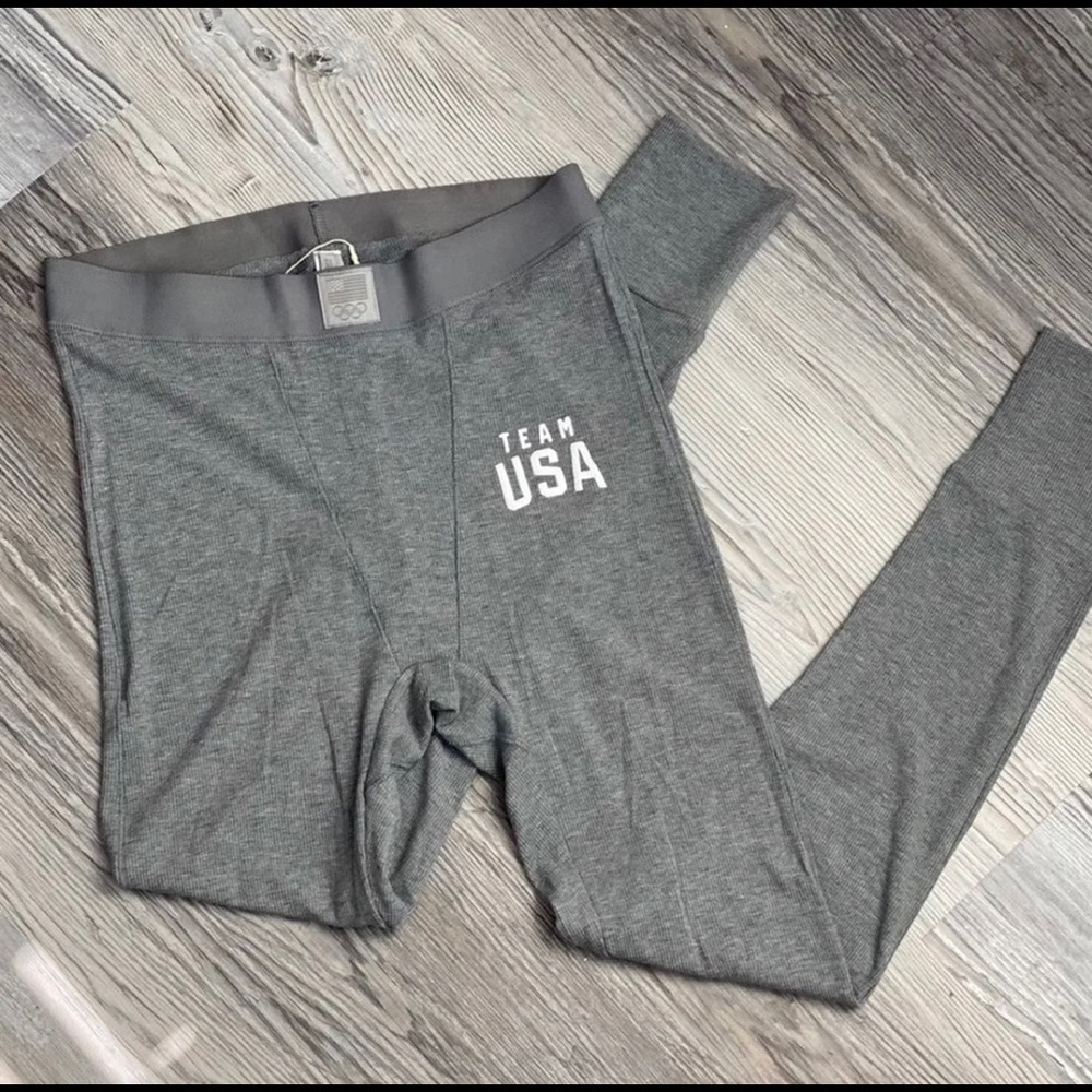 SKIMS x Team USA Leggings